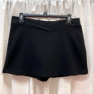 Black Skort
